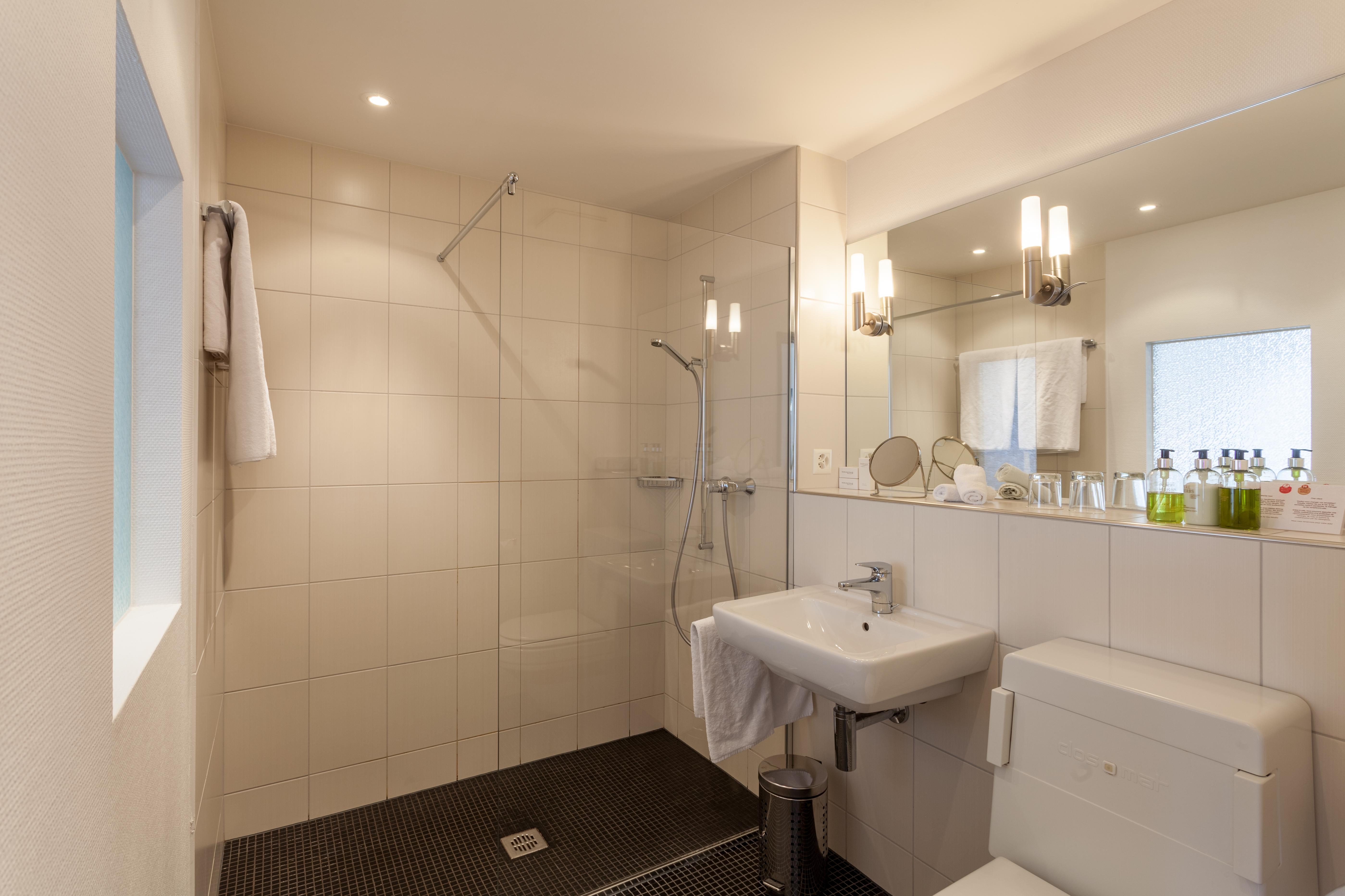 Weisses Roessli Swiss Quality Hotel Brunnen Exterior photo